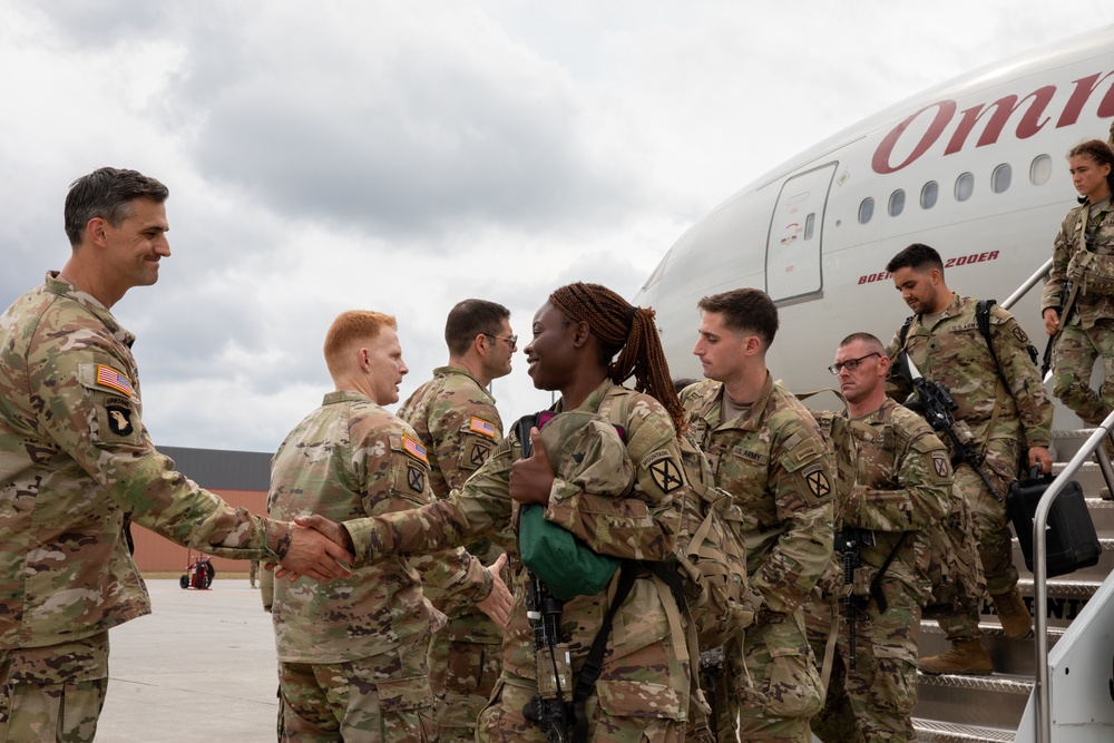 Fort Drum Welcomes Home 1st Brigade Combat Team