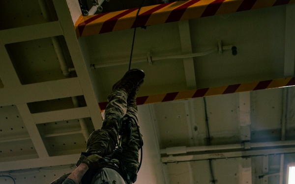 EODMU 5 Sailors Conduct Fast Rope Drills