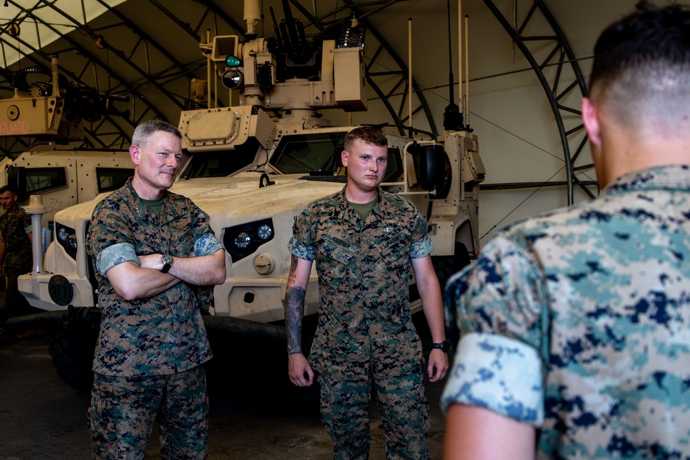 3d MLR Gets Visited by Maj. Gen. Mowery to Showcase Equipment