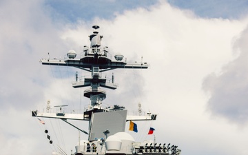 George Washington Sailors Conduct Replenishment-at-Sea with Alan Shepard