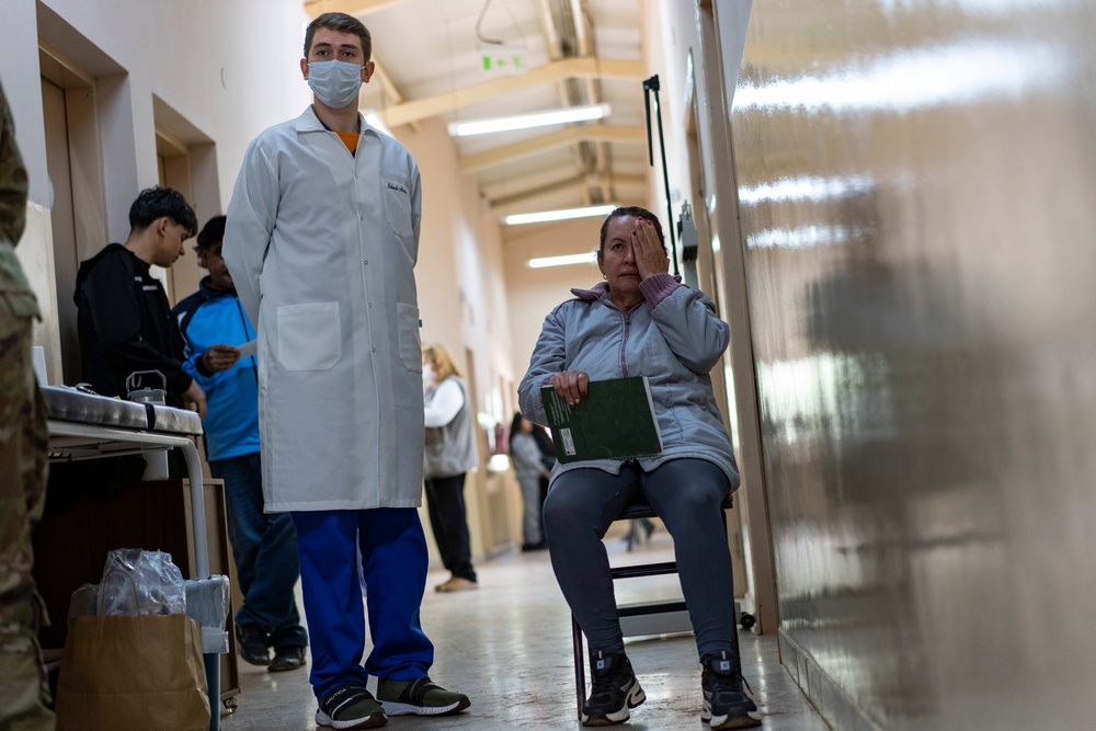Amistad 2025: U.S. Optometrists Provide Rare Vision Services in Paraguay