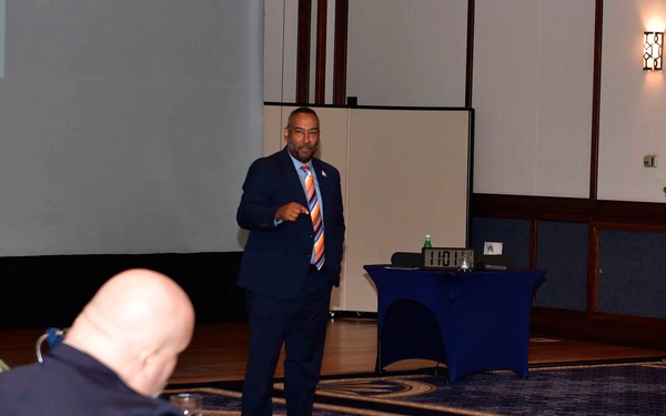 Region Japan Commander Holds Installation Leadership Conference in Tokyo