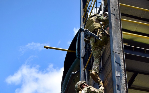 Panamanian Security Forces Sharpen Teamwork and Climbing Skills During PANAMAX-ALPHA 2025