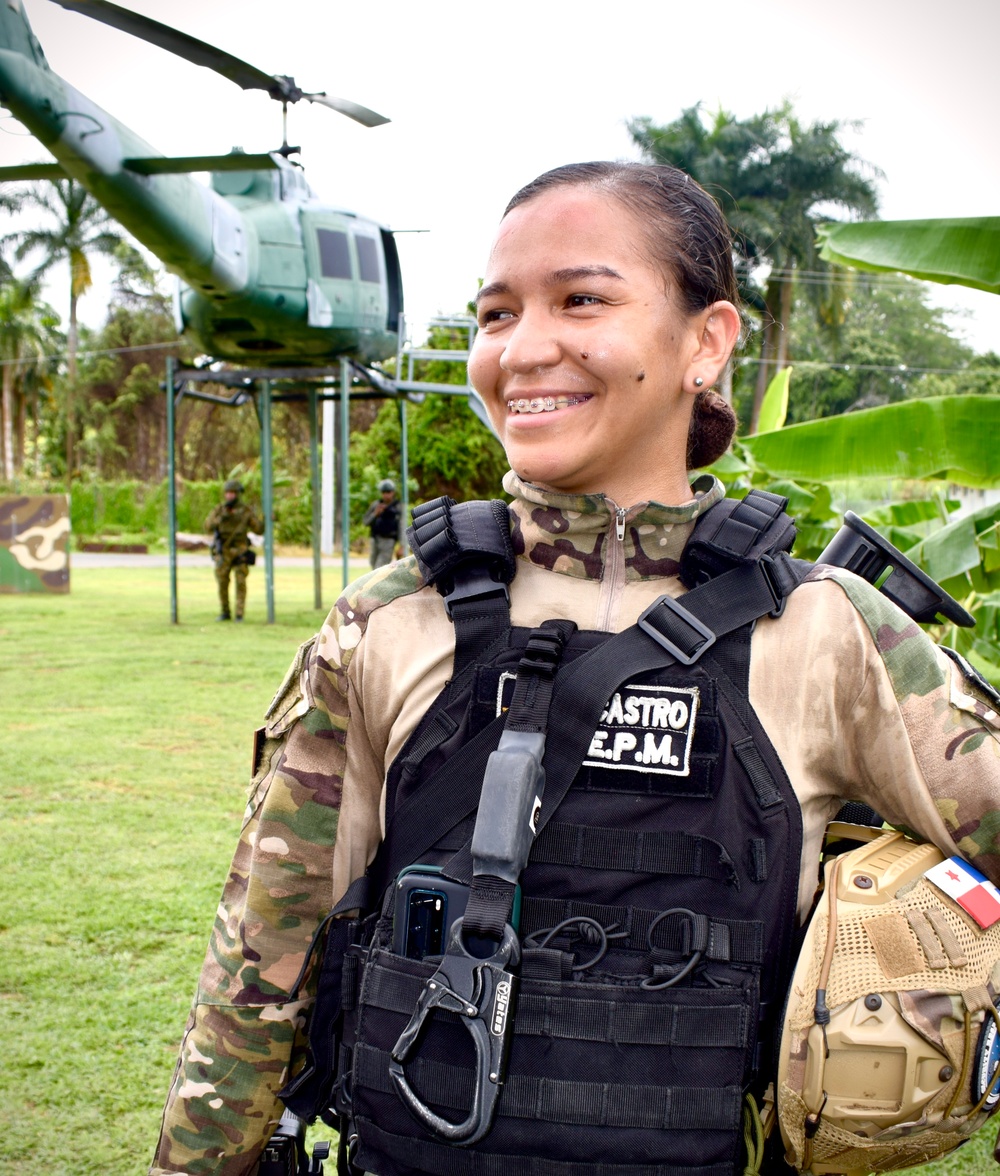 Panamanian Security Forces Sharpen Teamwork and Climbing Skills During PANAMAX-ALPHA 2025