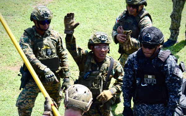Panamanian Security Forces Sharpen Teamwork and Climbing Skills During PANAMAX-ALPHA 2025
