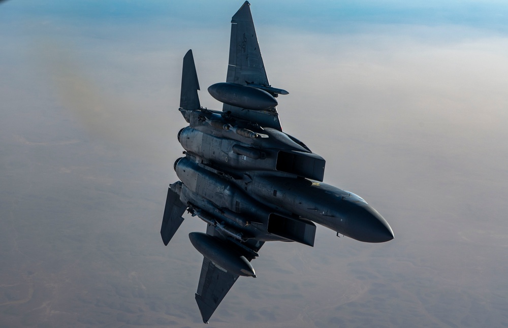 Strike Eagles Fueling Up in USCENTCOM AOR