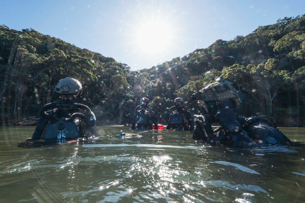 Talisman Sabre 25: Navy SEALs, Marine Raiders Enhance Combat Readiness