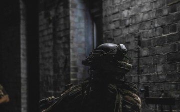 Talisman Sabre 25: Navy SEALs, Marine Raiders Enhance Combat Readiness