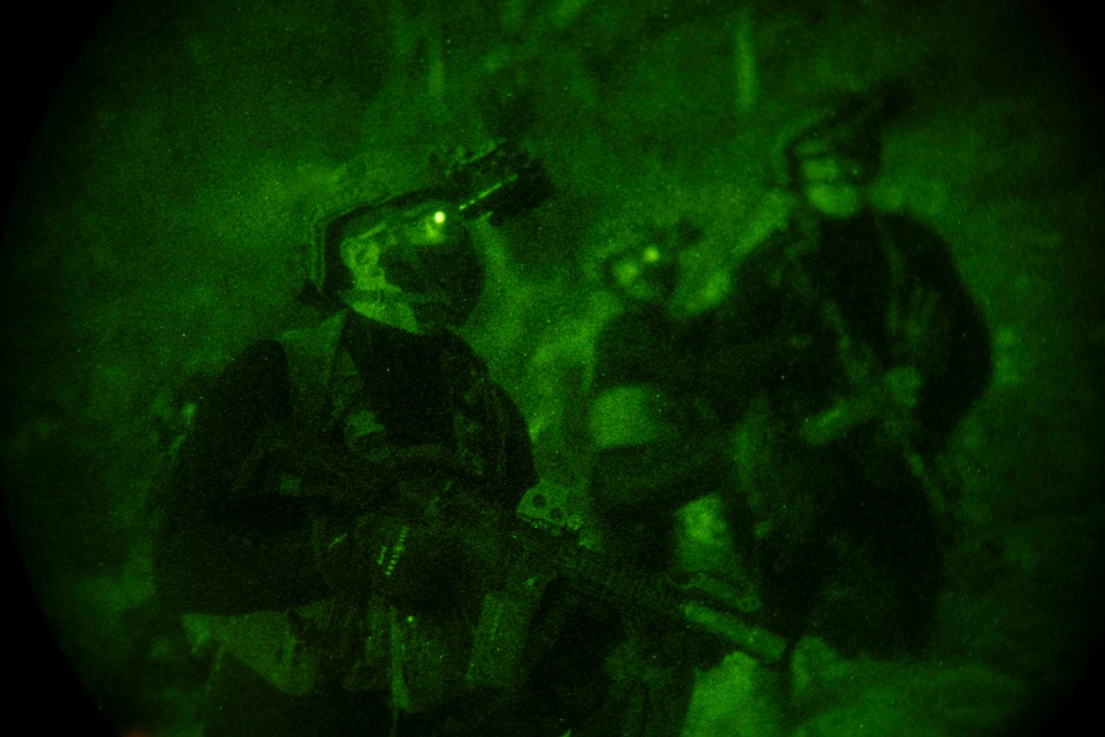 Talisman Sabre 25: Navy SEALs, Marine Raiders Enhance Combat Readiness