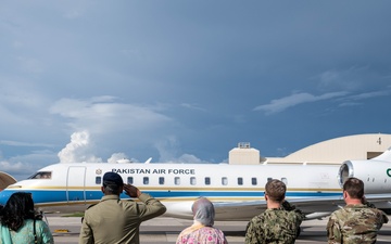 Pakistan’s Chief of Army Staff lands at MacDill AFB