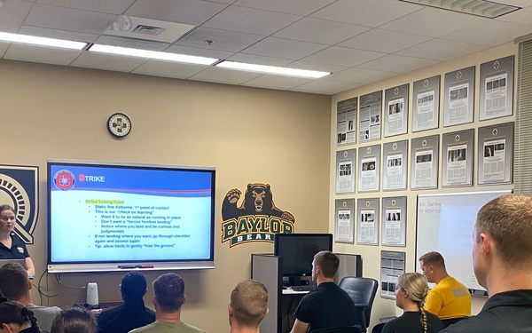 Keller hosts advanced neuromusculoskeletal course to improve warfighter care