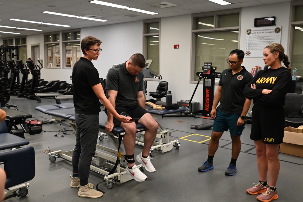 Keller hosts advanced neuromusculoskeletal course to improve warfighter care