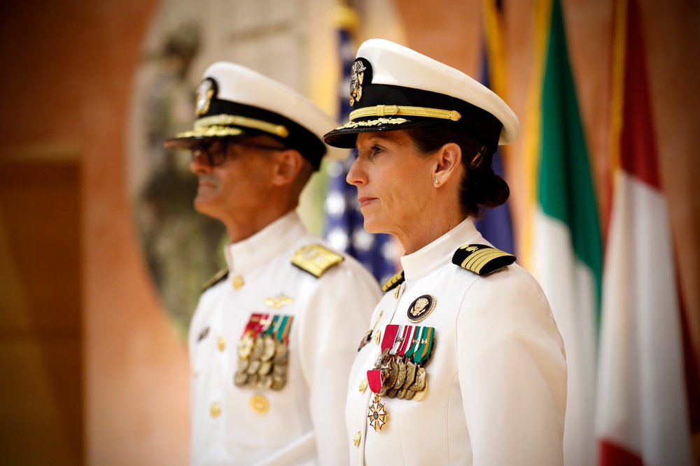 Naval Medical Research Command Holds Change of Command