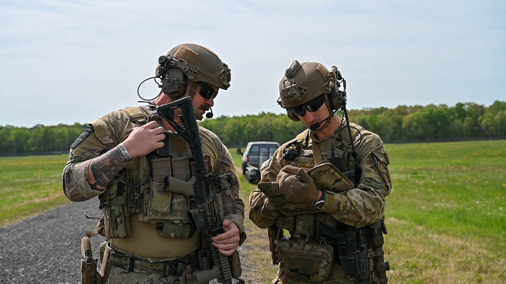 EOD teams, 19 MDG conduct joint field training exercise