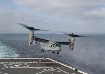 QUART 25.4: Deck Qualification Landing Certifications Aboard USS Somerset (LPD 25)