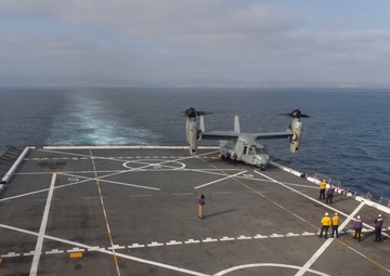 QUART 25.4: Deck Qualification Landing Certifications Aboard USS Somerset (LPD 25)