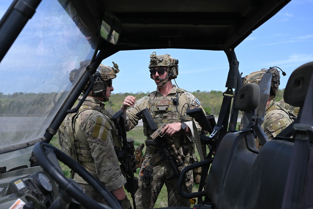 EOD teams, 19 MDG conduct joint field training exercise