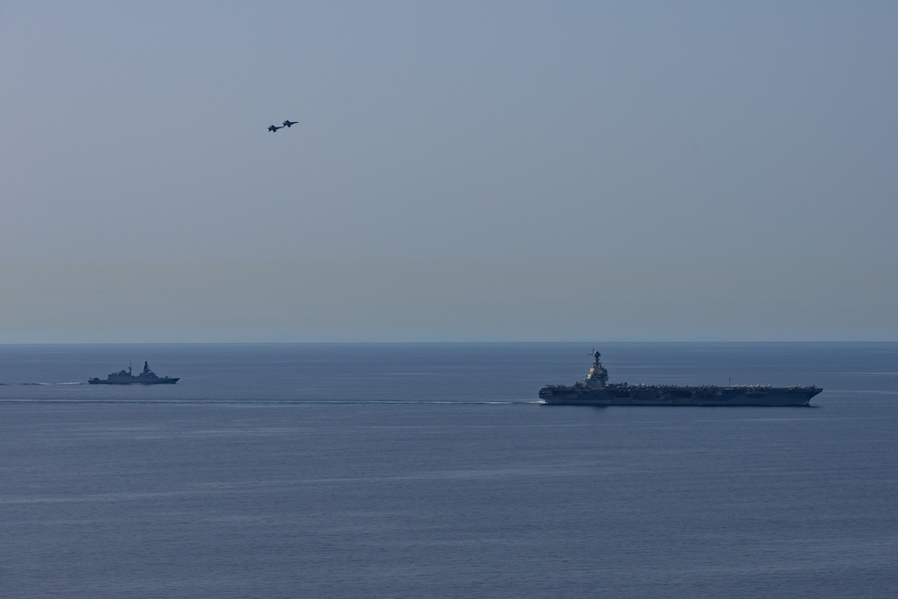 USS Gerald R. Ford (CVN 78) Sails in Formation with ITS Spartaco Schergat (F 598)