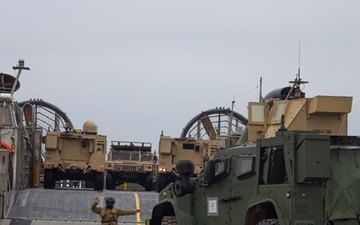 QUART 25.4: Marines return from Seattle Fleet Week