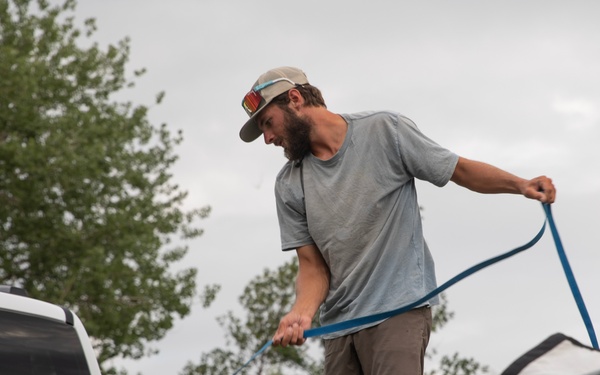 Garrison Dam team meets a paddling pal