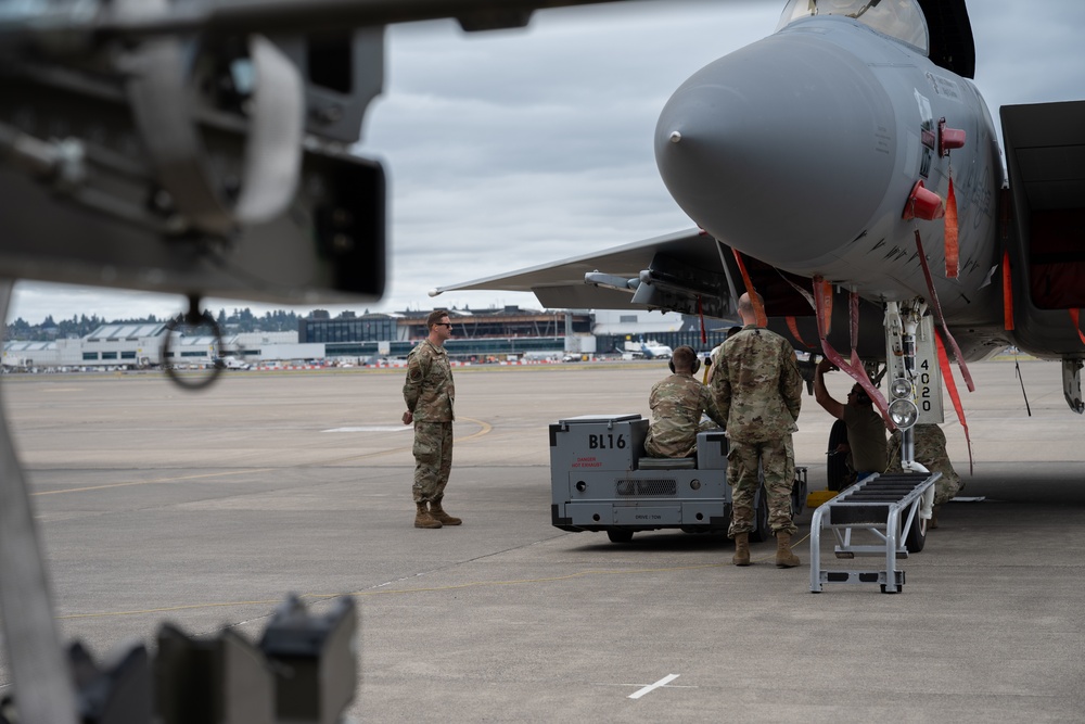 Weapons Load Crew of the Year Competition at PANG