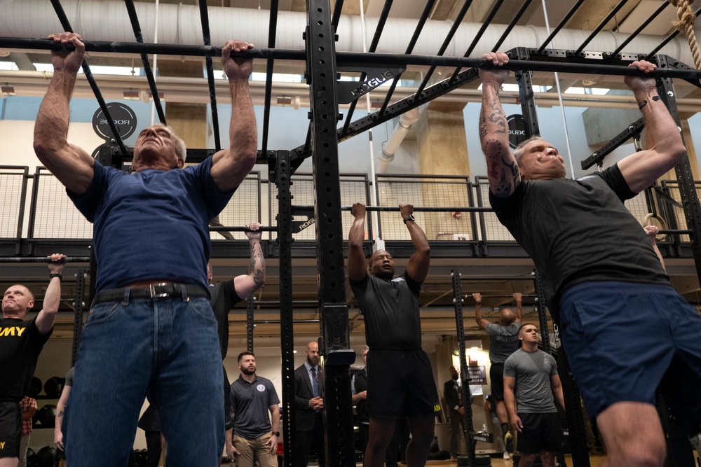 SD, HHS Sec. RFK, Jr. Participate in Fitness Check with Troops at Pentagon