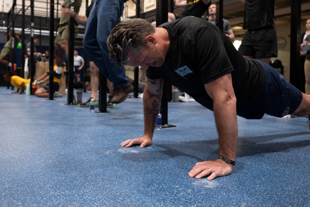 SD, HHS Sec. RFK, Jr. Participate in Fitness Check with Troops at Pentagon