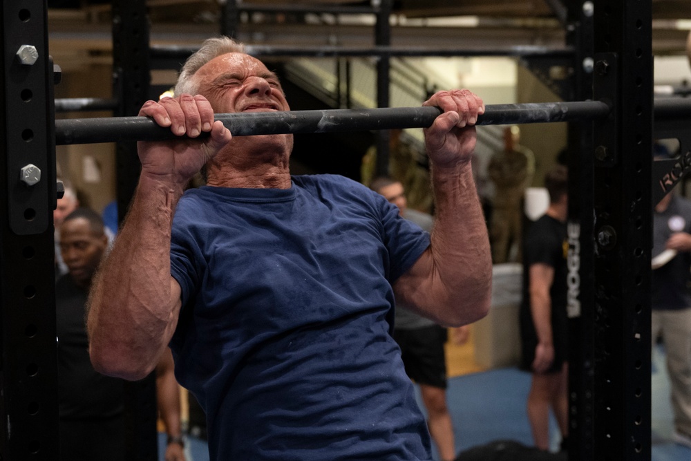 SD, HHS Sec. RFK, Jr. Participate in Fitness Check with Troops at Pentagon