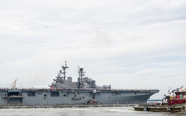 The Wasp-class amphibious assault ship USS Iwo Jima (LHD 7) Departs Naval Station Norfolk