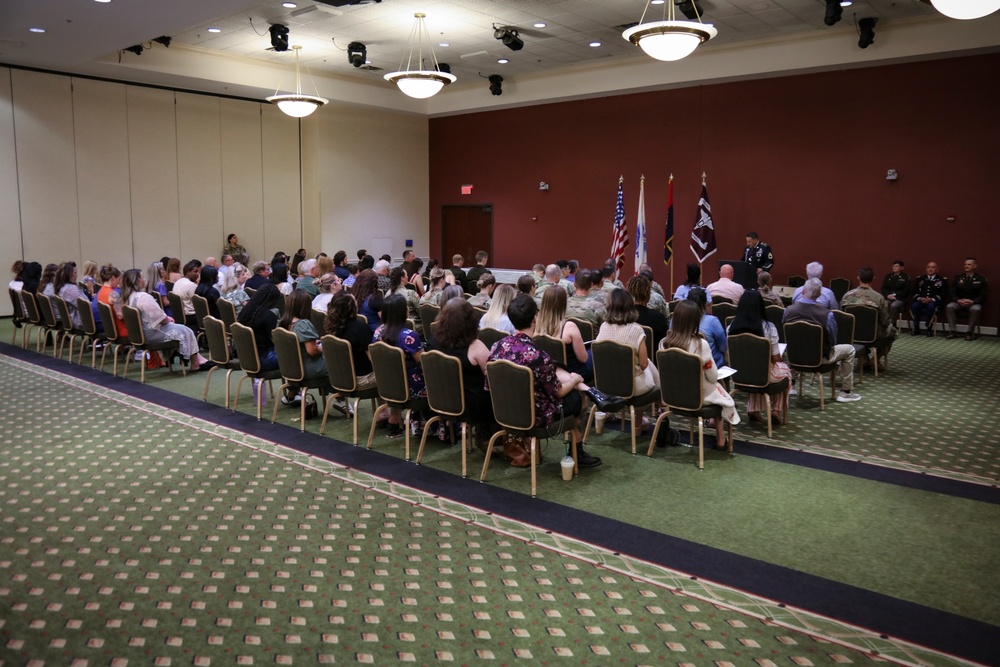 Fort Campbell Celebrates Newest Graduates of Advanced Dentistry Program
