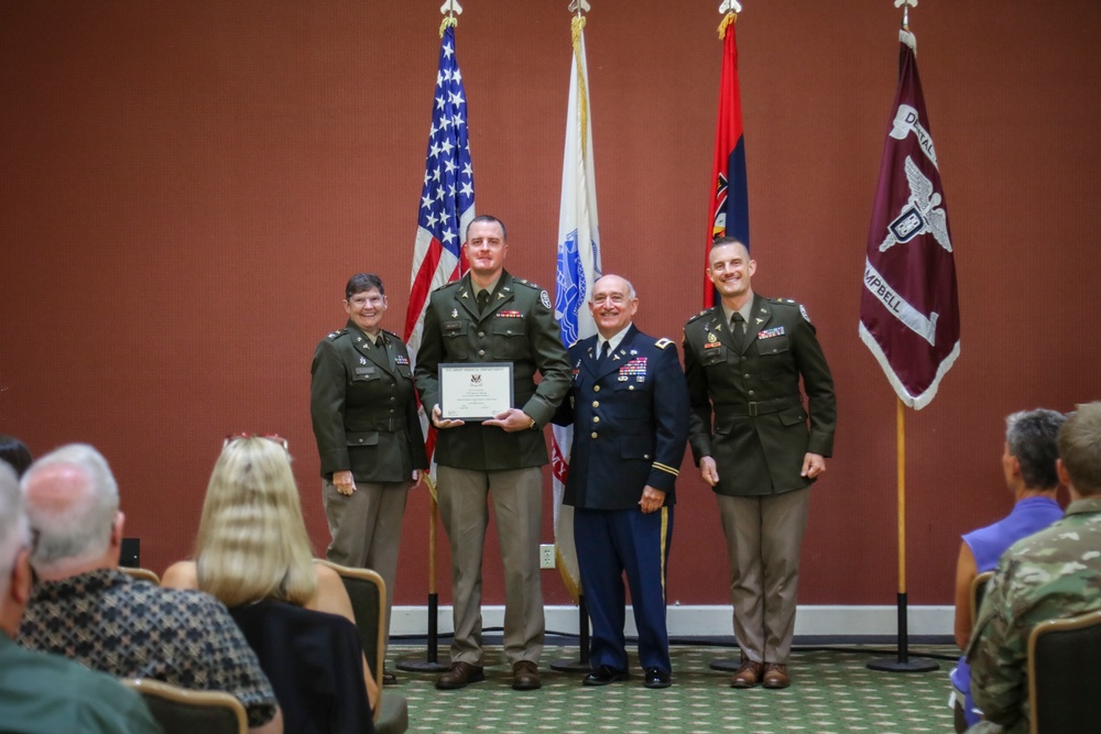 Fort Campbell Celebrates Newest Graduates of Advanced Dentistry Program