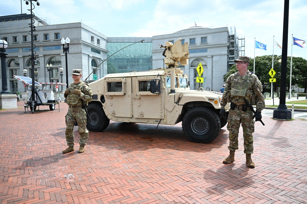 Joint Task Force D.C. Soldiers patrol the District