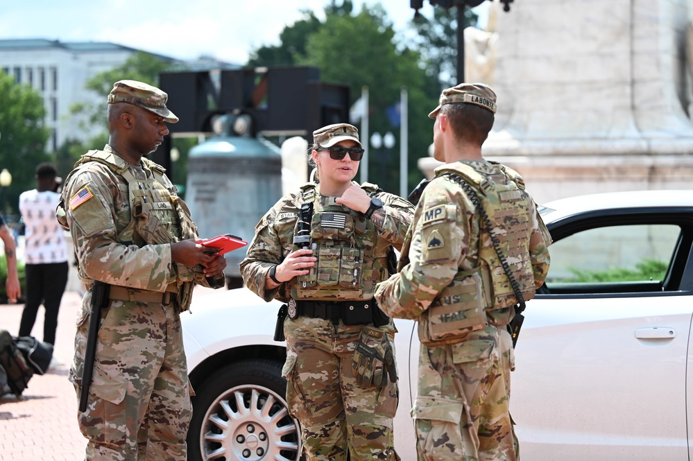Joint Task Force D.C. Soldiers patrol the District