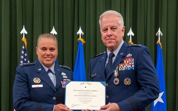 Allen receives Distinguished Service Medal