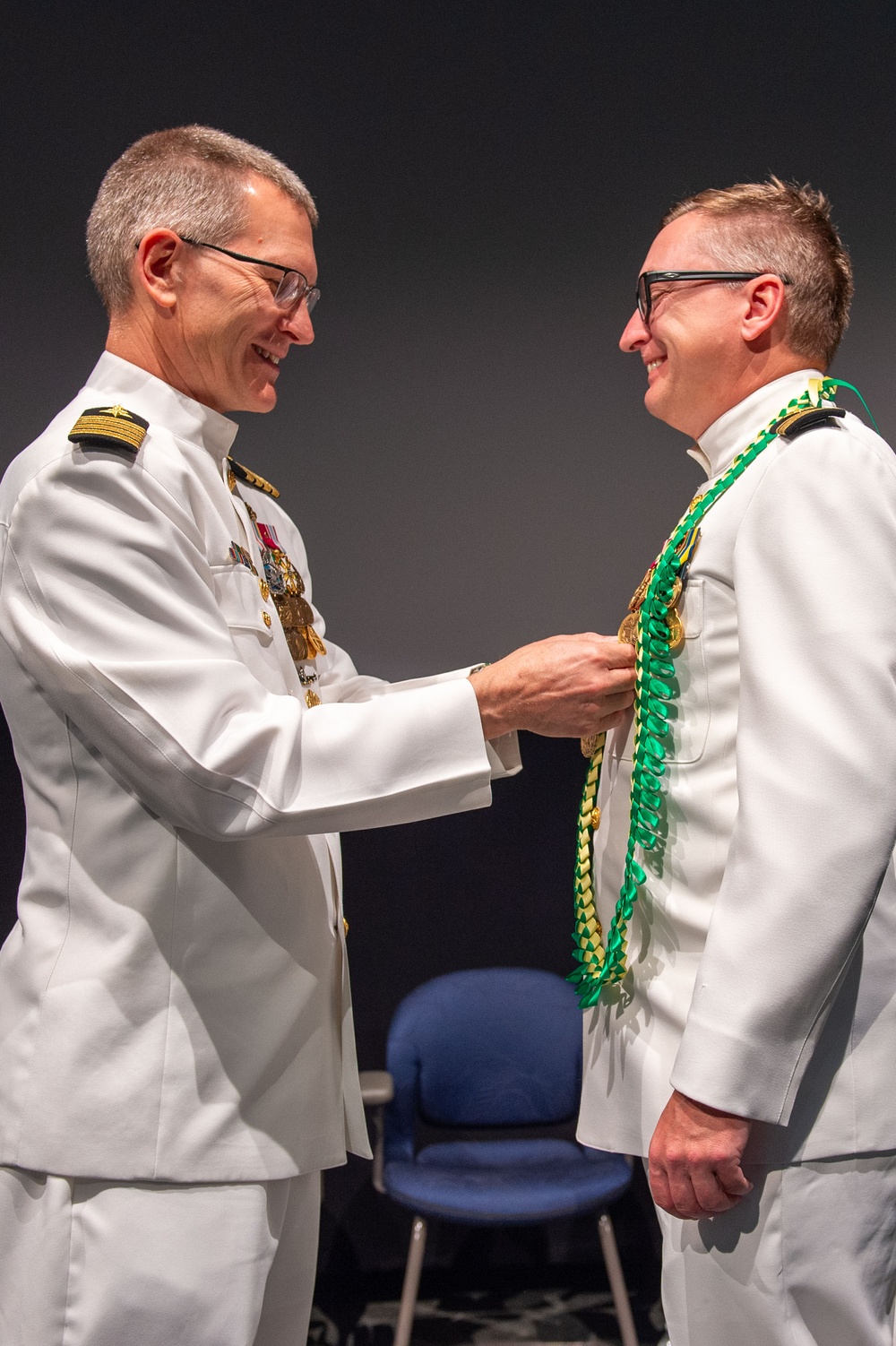 Cmdr. Tolmie Assumes Command of USS Topeka (SSN 754)