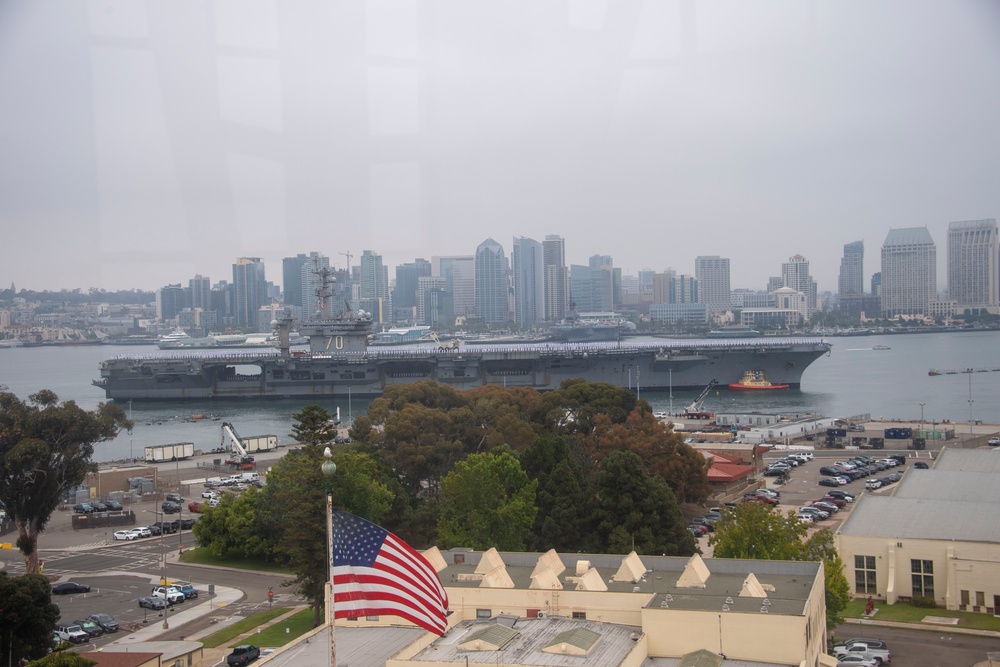 USS Carl Vinson Returns to Home Port