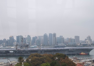 USS Carl Vinson Returns to Home Port