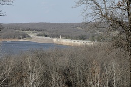 USACE closes southbound lane of SH-151 over Keystone Dam