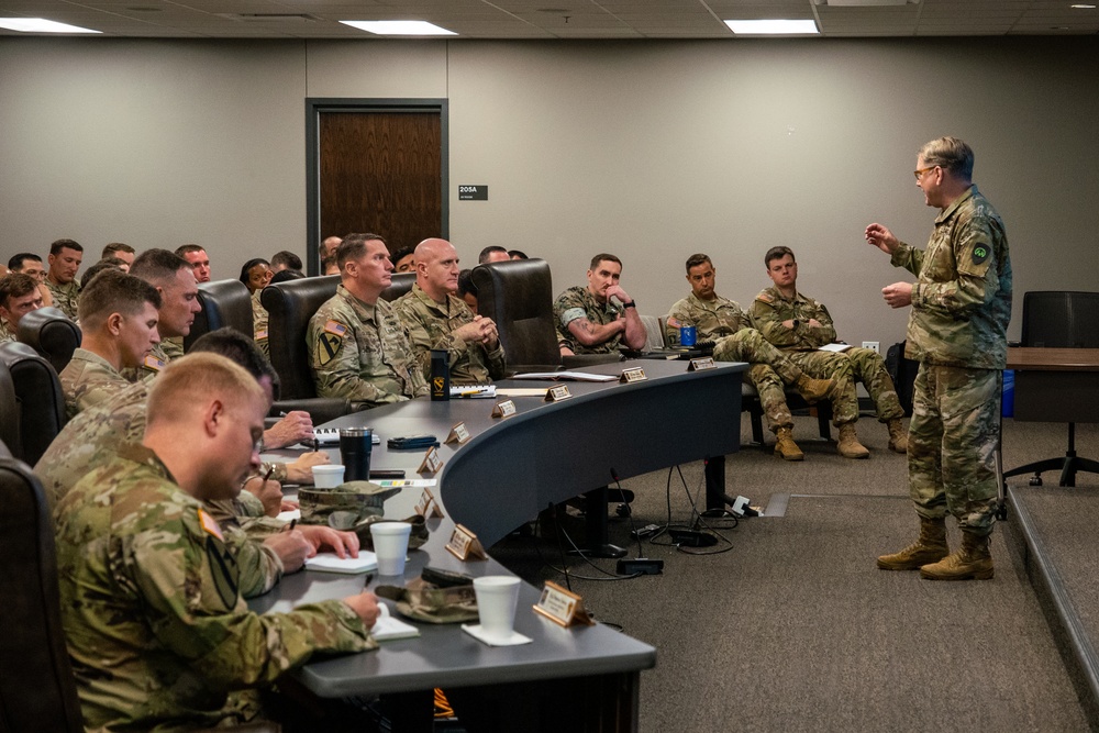 Maj. Gen. Van Wagenen visits the First Team