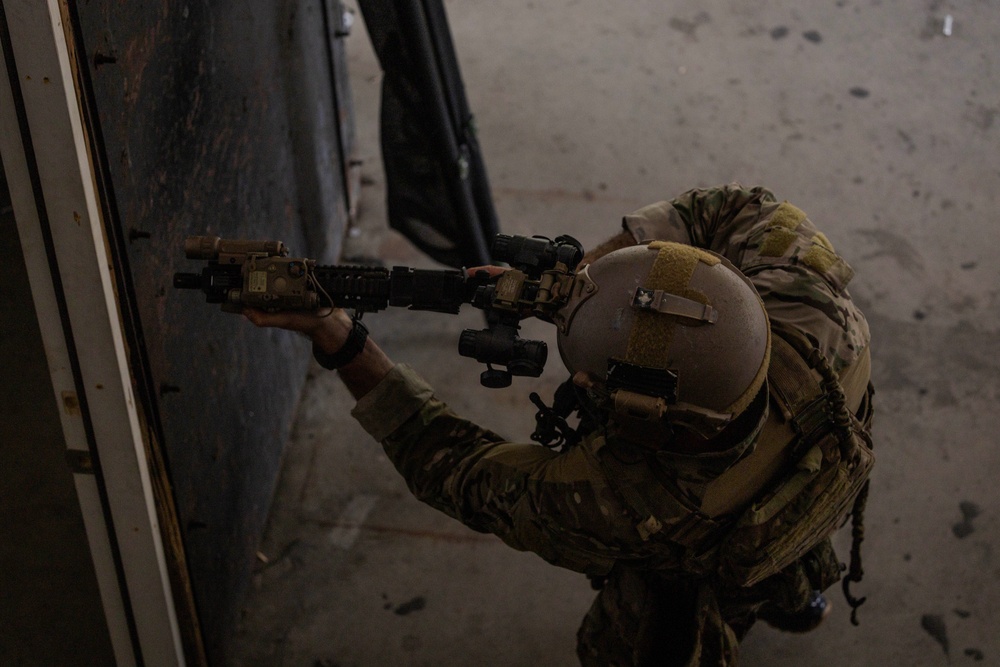U.S. Navy EOD King Crab 2025