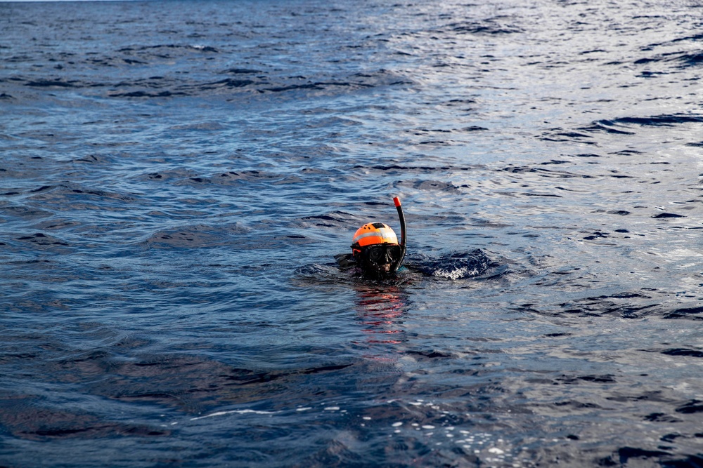 HSC-12 Conducts Search and Rescue Exercise