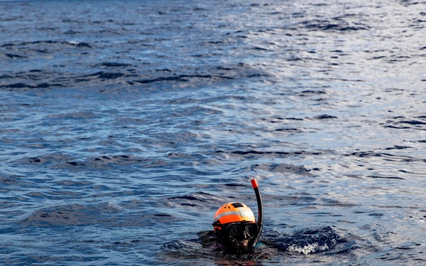 HSC-12 Conducts Search and Rescue Exercise