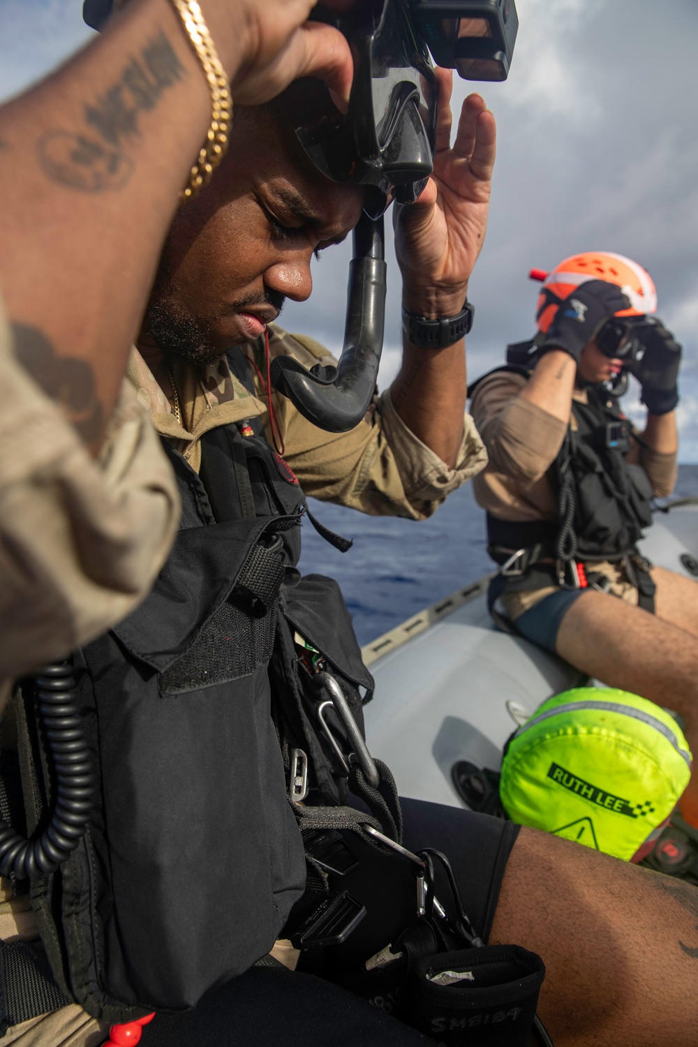 HSC-12 Conducts Search and Rescue Exercise