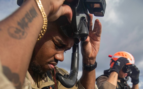 HSC-12 Conducts Search and Rescue Exercise