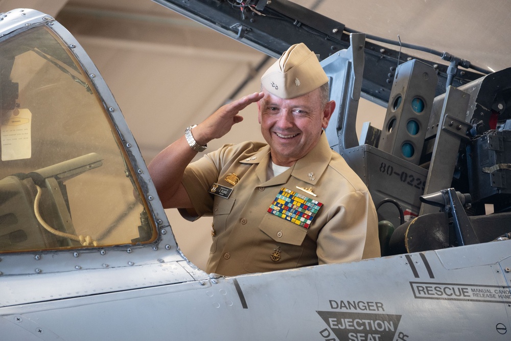 Colombian War College strengthens ties during Nellis visit