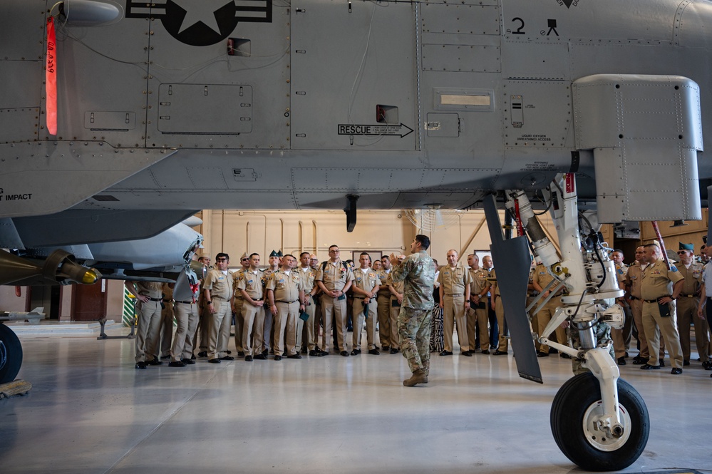 Colombian War College strengthens ties during Nellis visit