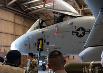 Colombian War College strengthens ties during Nellis visit