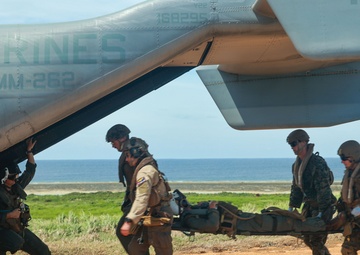 VMM-262, 3rd Medical Battalion practice casualty evacuation