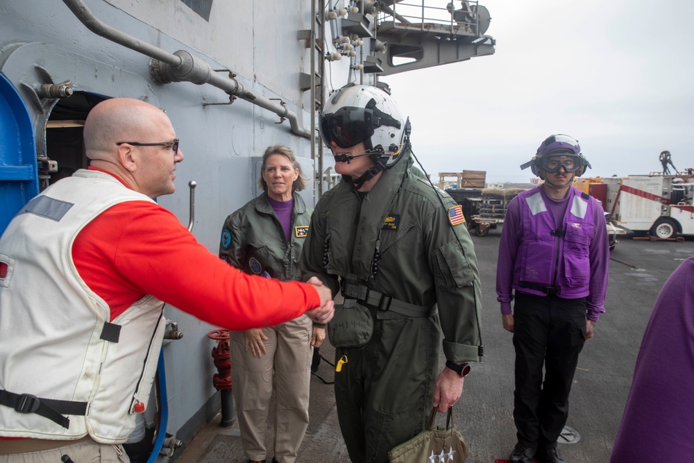 Commander, U.S. 3rd Fleet visits USS Carl Vinson