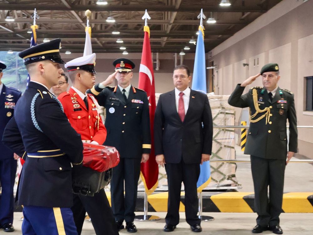 Remains of four Korean War soldiers returned to Korea